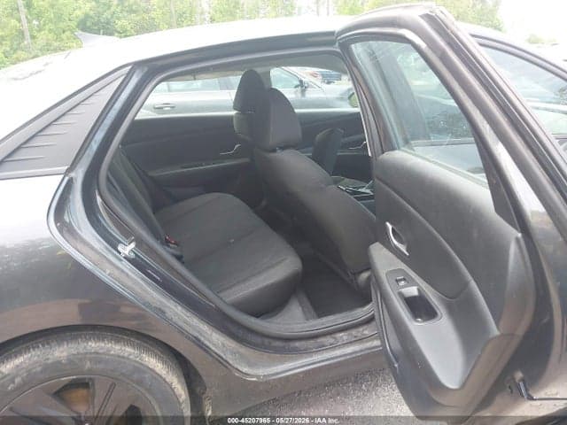 2022 HYUNDAI ELANTRA SEL 8