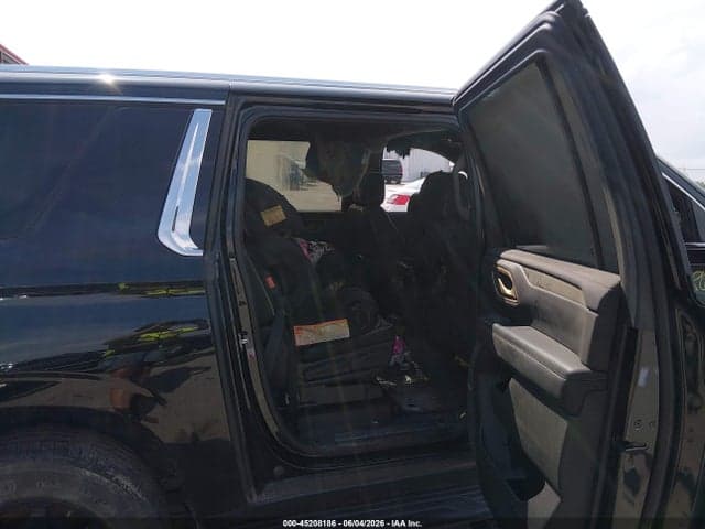 2021 GMC YUKON XL 4WD SLT 8