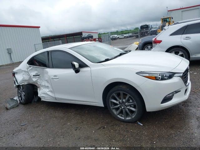 2018 MAZDA MAZDA3 TOURING 14
