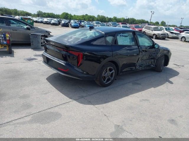 2025 KIA K4 LXS 4