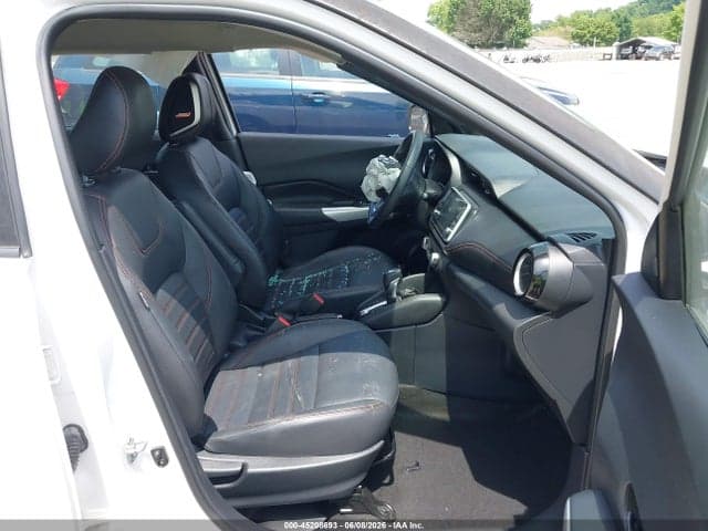 2019 NISSAN KICKS SR 5