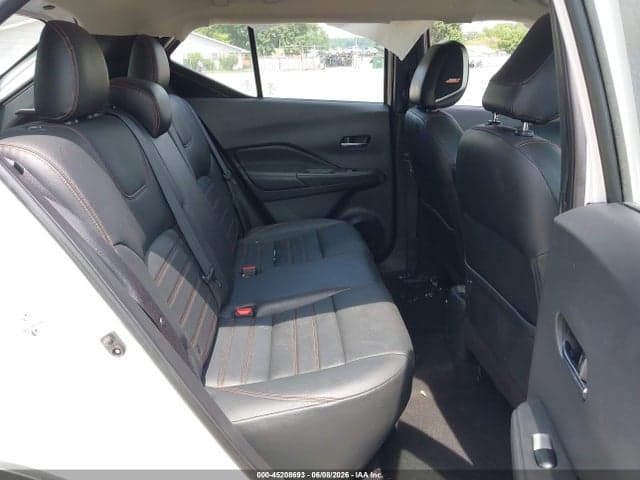 2019 NISSAN KICKS SR 8