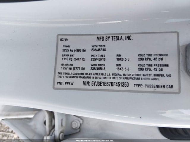 2019 TESLA MODEL 3 LONG RANGE/PERFORMANCE 9