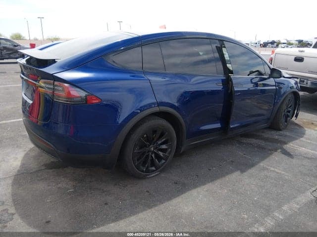 2017 TESLA MODEL X 4