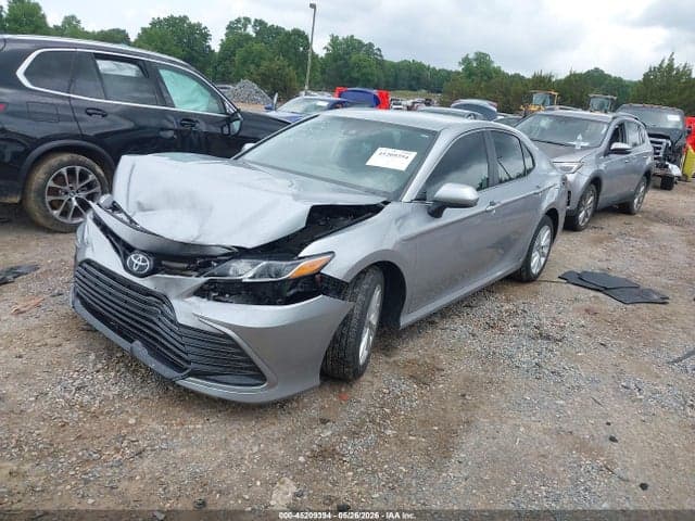 2024 TOYOTA CAMRY LE 2