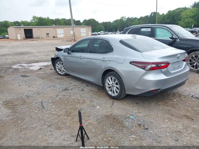 2024 TOYOTA CAMRY LE 3