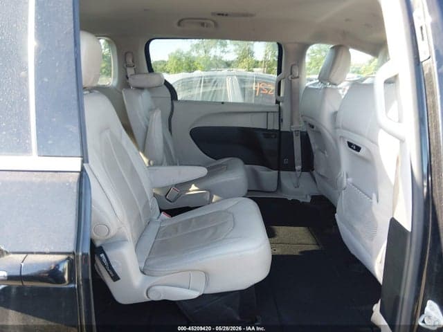 2021 CHRYSLER PACIFICA TOURING L 8