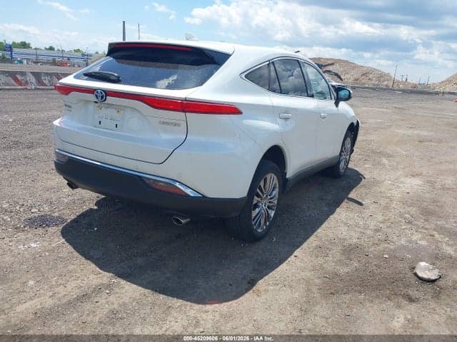2024 TOYOTA VENZA LIMITED 4