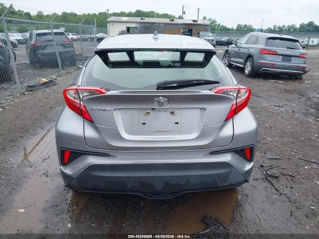 2019 TOYOTA C-HR XLE 16