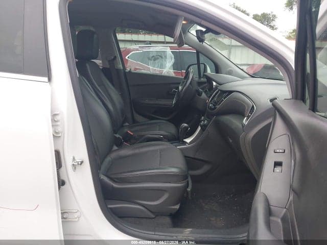 2019 CHEVROLET TRAX LT 5
