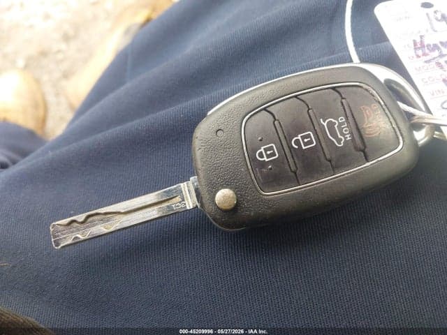 2019 HYUNDAI TUCSON SE 11