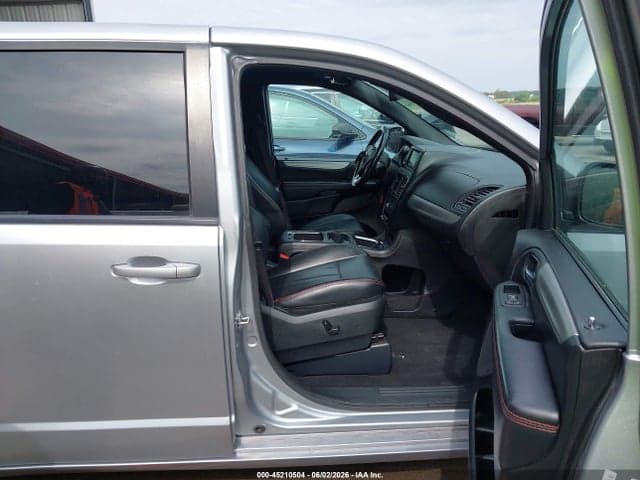 2019 DODGE GRAND CARAVAN GT 5