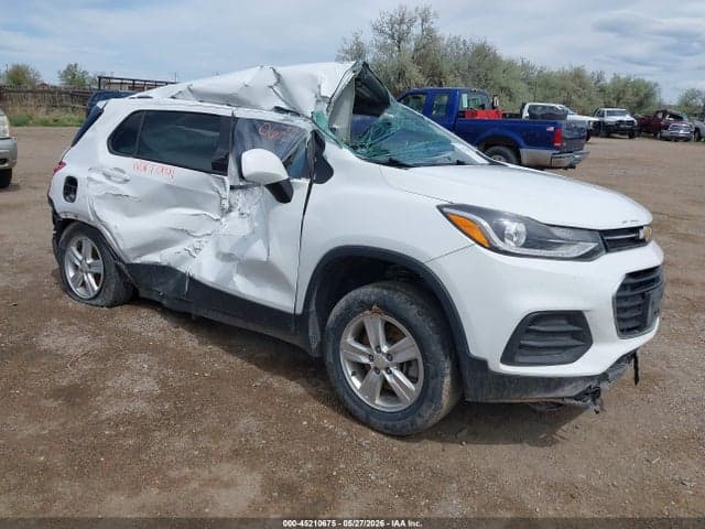 2022 CHEVROLET TRAX AWD LT - 1