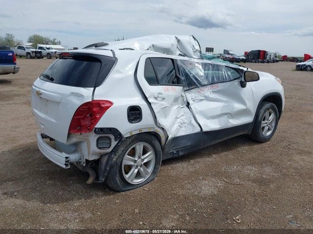 2022 CHEVROLET TRAX AWD LT 4