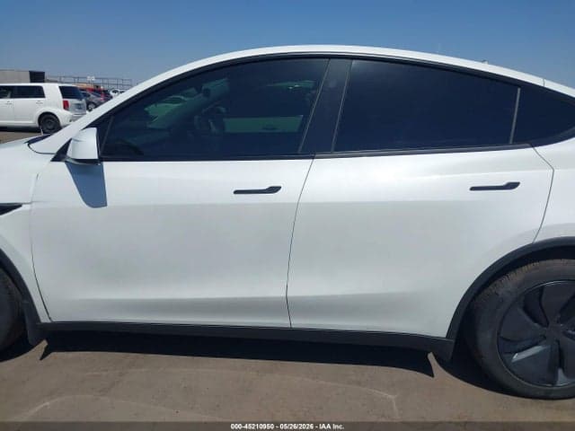 2026 TESLA MODEL Y 13