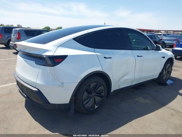2026 TESLA MODEL Y 4