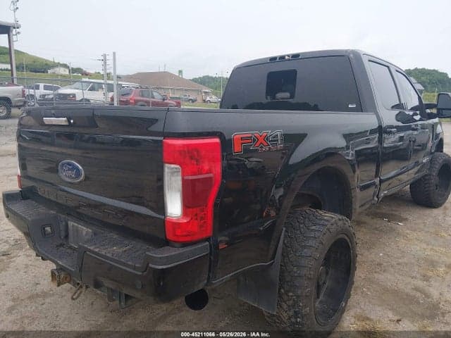 2019 FORD F-250 LARIAT 4