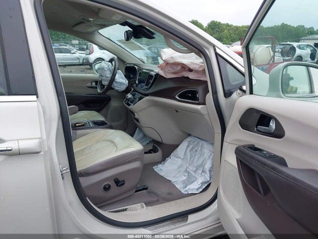 2017 CHRYSLER PACIFICA TOURING-L PLUS 5