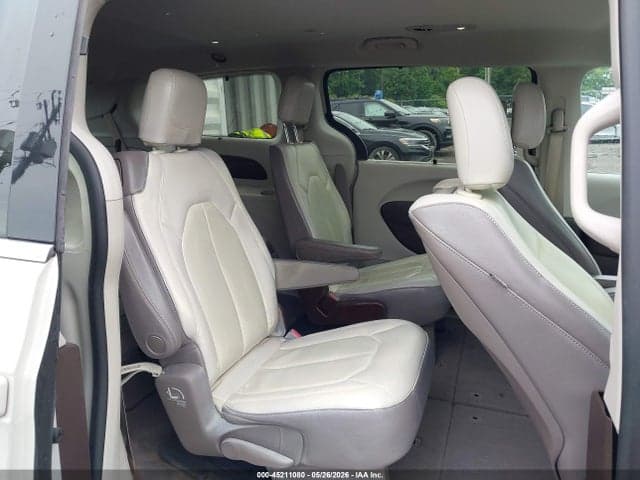 2017 CHRYSLER PACIFICA TOURING-L PLUS 8