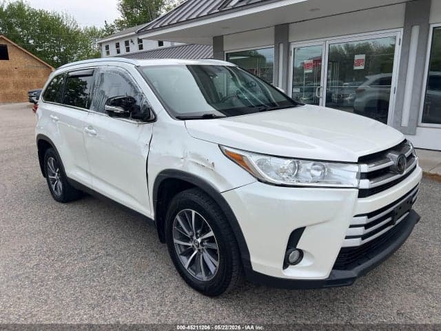 2019 TOYOTA HIGHLANDER XLE