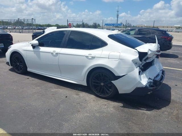 2025 TOYOTA CAMRY SE 3