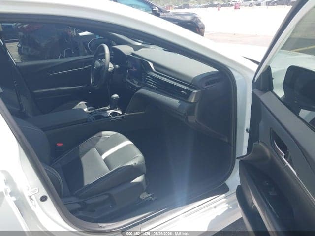 2025 TOYOTA CAMRY SE 5