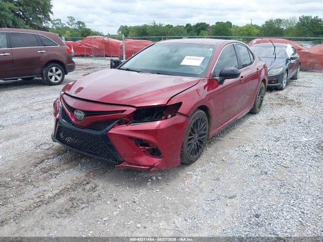 2018 TOYOTA CAMRY SE 2