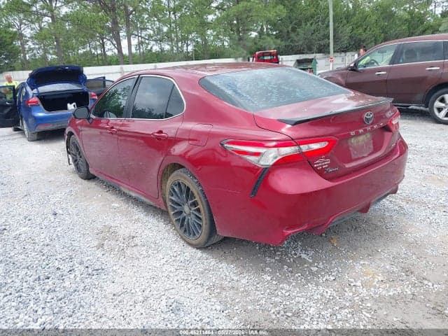 2018 TOYOTA CAMRY SE 3