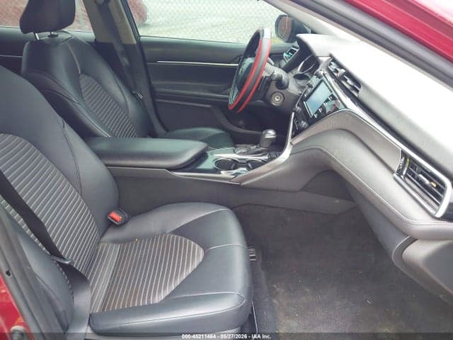 2018 TOYOTA CAMRY SE 5
