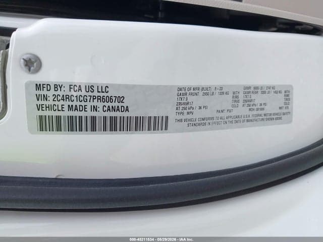 2023 CHRYSLER VOYAGER LX 9
