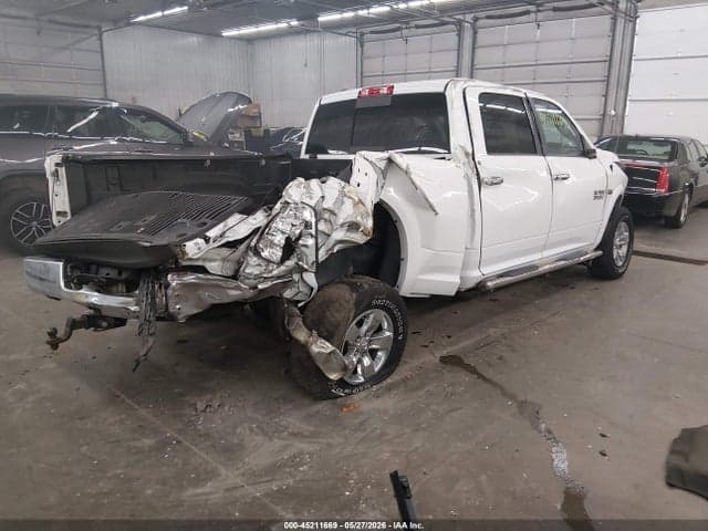 2017 RAM 1500 SLT 4