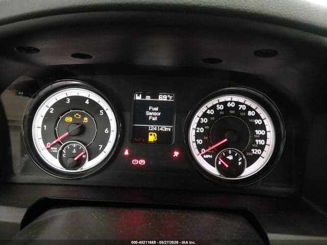 2017 RAM 1500 SLT 7