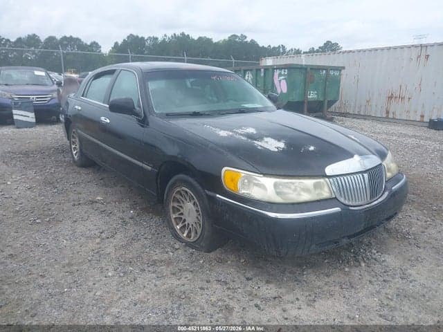 2000 LINCOLN TOWN CAR