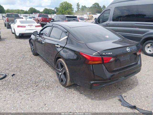 2021 NISSAN ALTIMA S FWD 3