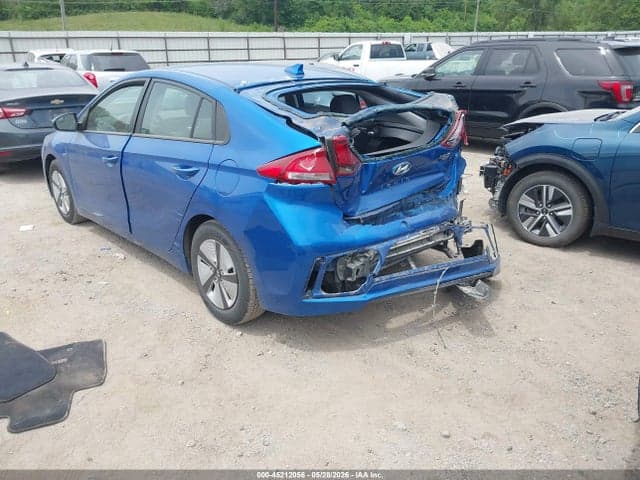 2018 HYUNDAI IONIQ HYBRID BLUE 4