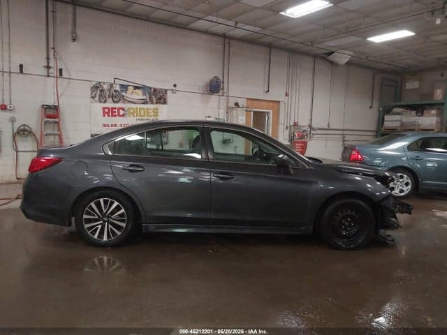 2018 SUBARU LEGACY 2.5I 14