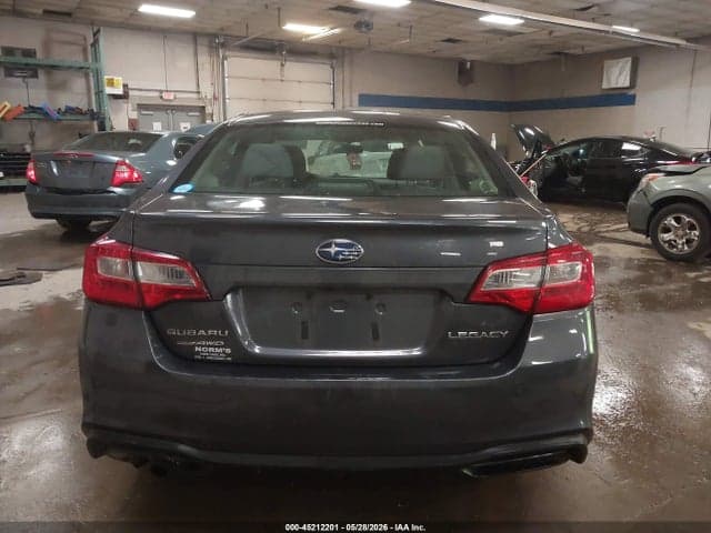 2018 SUBARU LEGACY 2.5I 17