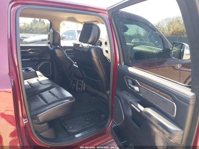 2019 RAM 1500 LARAMIE 4X4 6'4 BOX 8