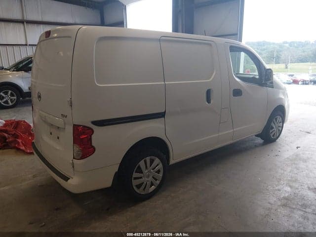 2017 NISSAN NV200 SV 4
