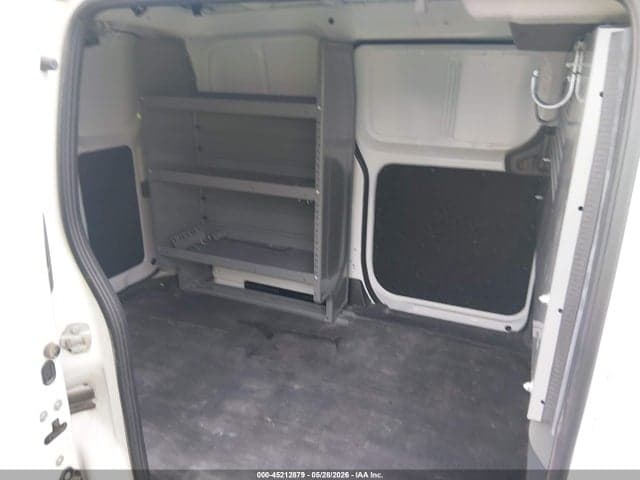 2017 NISSAN NV200 SV 8