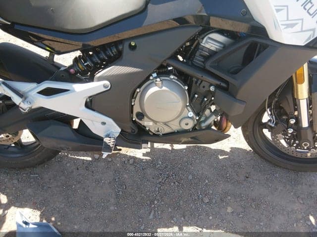 2022 CF MOTO 650 ADVENTURA 8