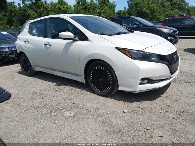 2023 NISSAN LEAF SV