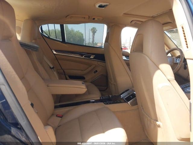 2010 PORSCHE PANAMERA 4S 8