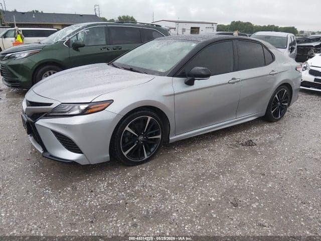 2020 TOYOTA CAMRY XSE AWD 2