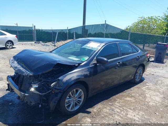 2017 TOYOTA CAMRY SE 2