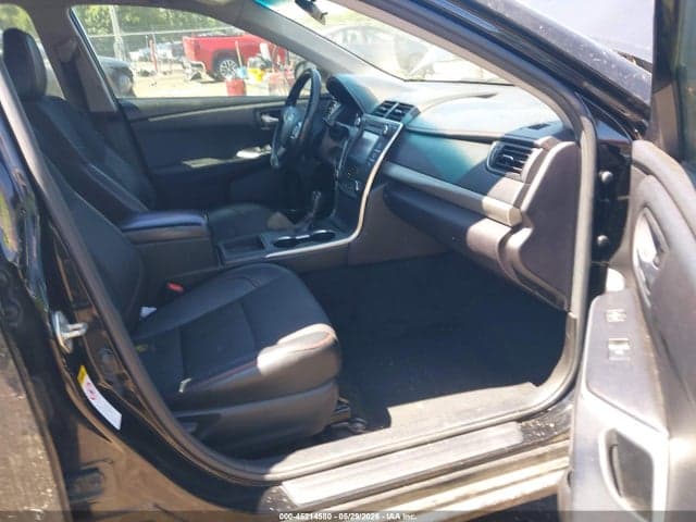 2017 TOYOTA CAMRY SE 5