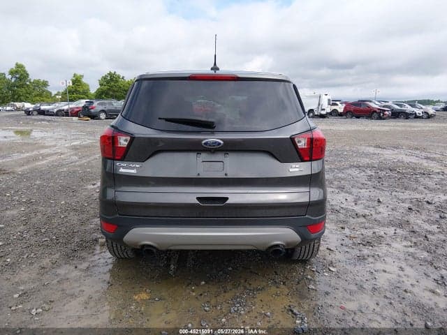 2019 FORD ESCAPE SE 16