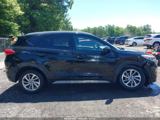 2017 HYUNDAI TUCSON SE 13