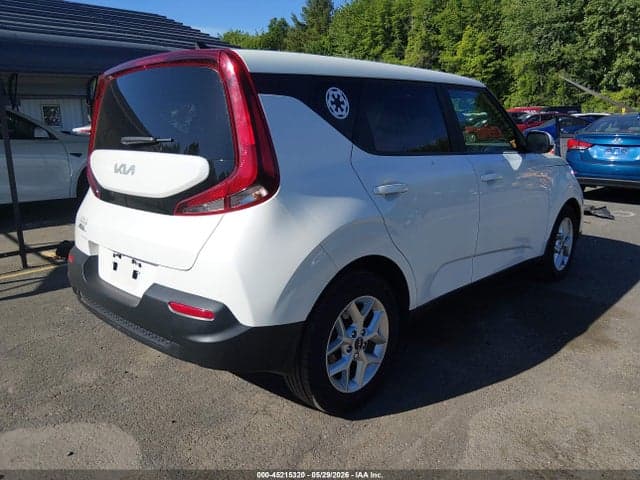 2022 KIA SOUL LX 4