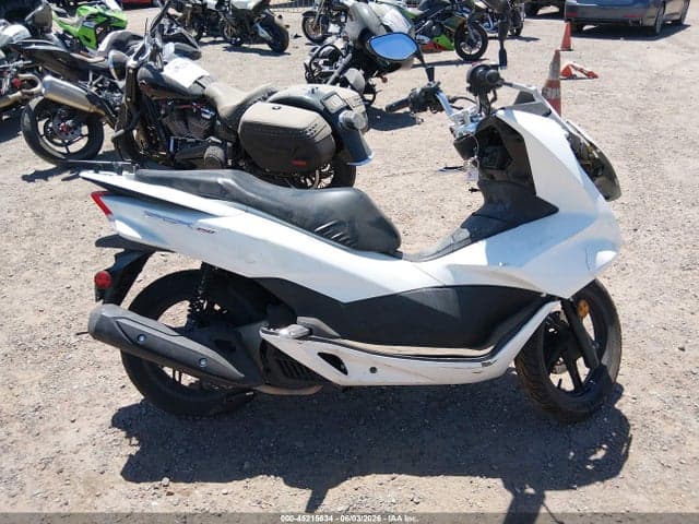 2017 HONDA PCX 150 12